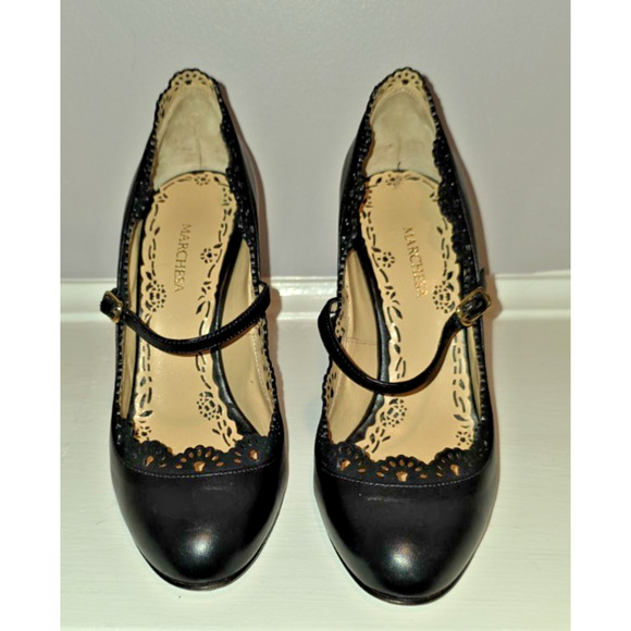 Marchesa Black Leather Laser Cut Lace Scalloped Ankle Strap Heels EU 35 5 US - Picture 11 of 11